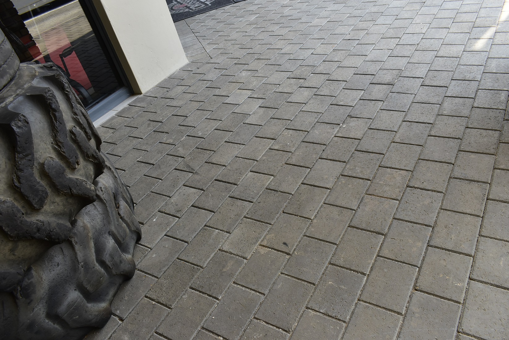 TECHNICRETE COTTAGE STONE PAVERS INSTALLED AT  NEW KLERKSDORP SHOPPING CENTRE