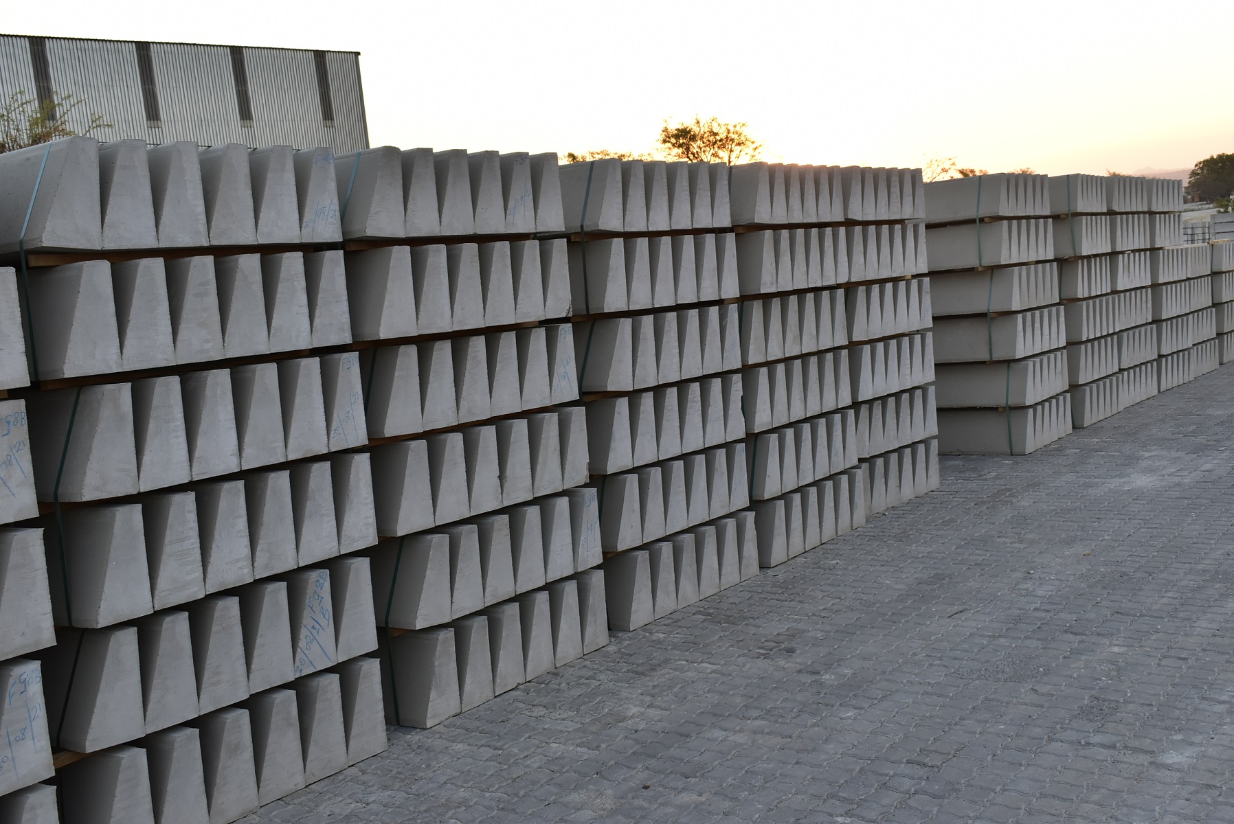 TECHNICRETE OPENS KERB PLANT IN POLOKWANE